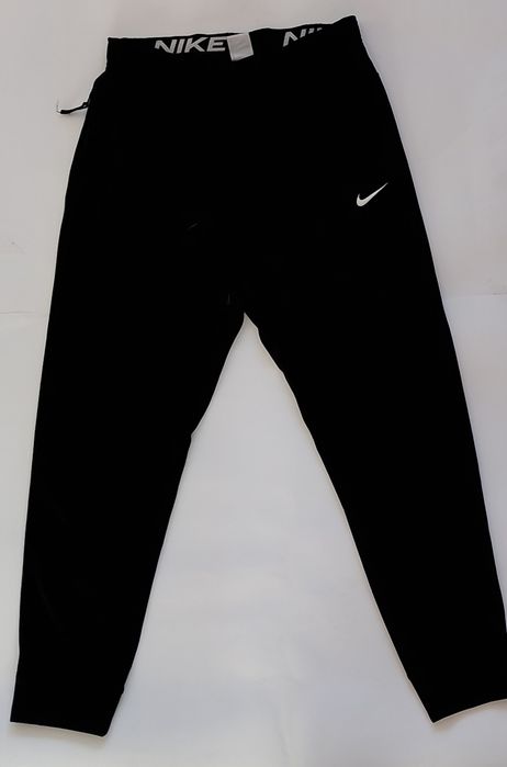Czarne męskie spodnie ocieplane Nike M joggersy dresy