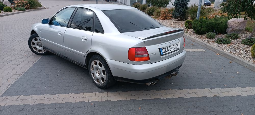 Sprzedam Audi A4B5 1.8T polift