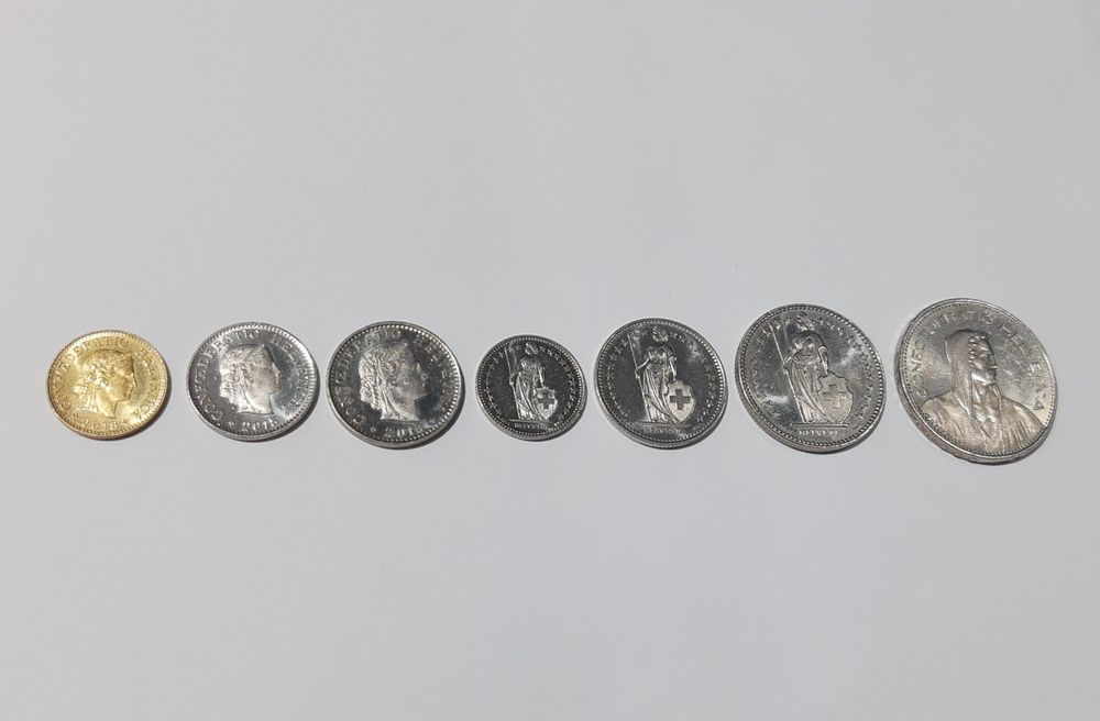 Монета Швейцарский франк 5,10,20,1/2,1,2,5
