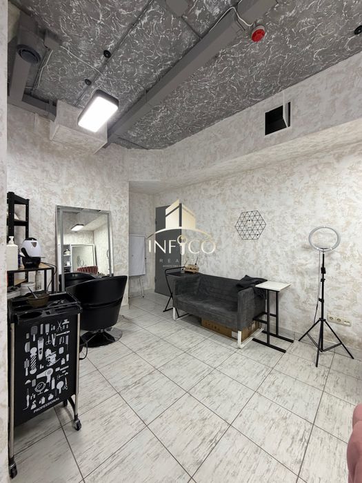 Продаж комерційного приміщення в центральній частині міста