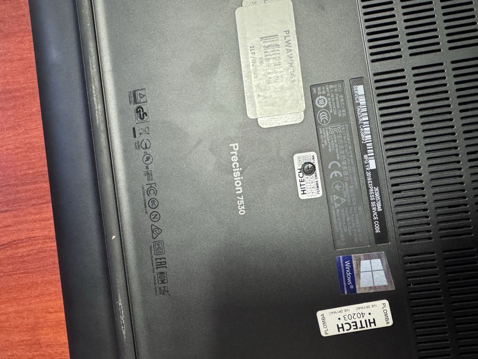 Dell precision 7530 15.6 4k  core i7 1TB