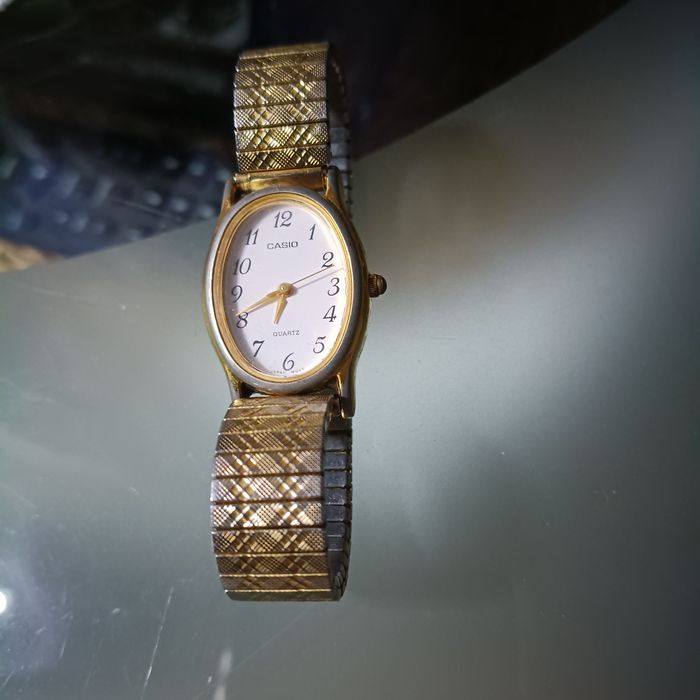 Zegarek  marki Casio LTP 1070 Wintage w złocie
