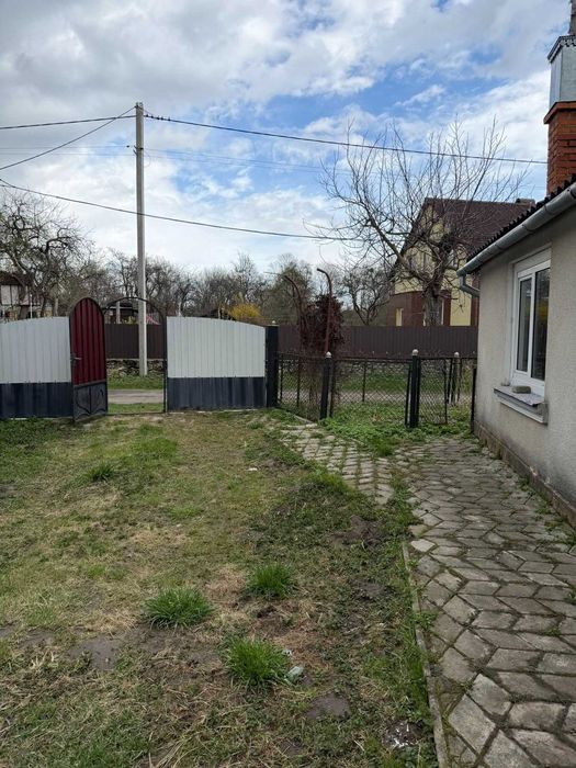 Продаж будинку у Кременці