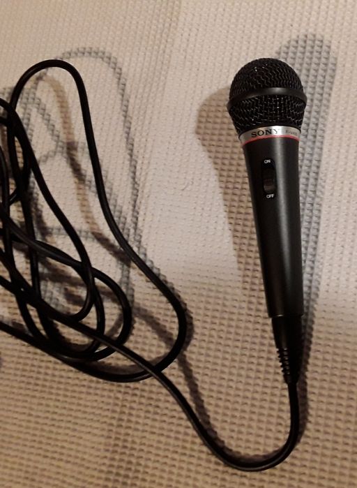 Microfone Sony F-V410 Cardiod Dynamic Vocal Microphone, com caixa