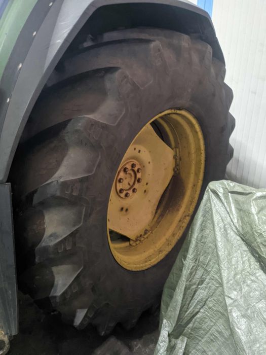 Continental Contract AC85 520/85 R38