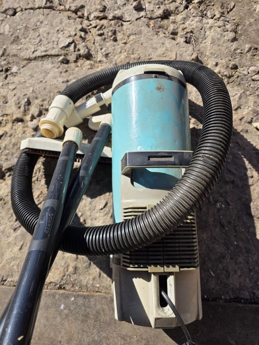 Пылесос Ракета в комплекте