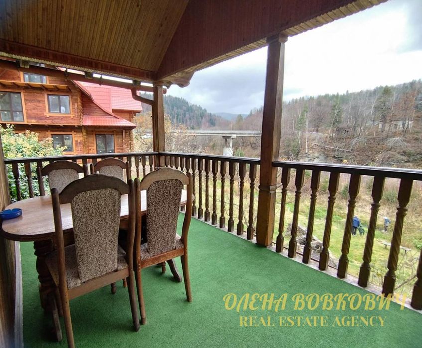 Оренда затишної садиби в Яремче з видом на річку Прут