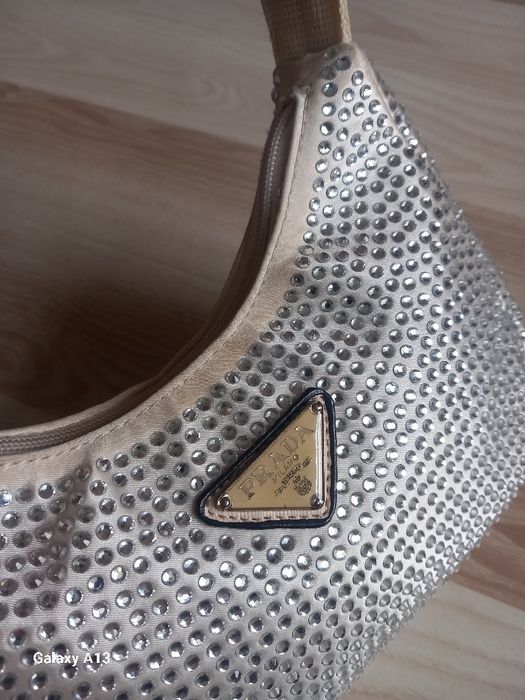 Prada torebka do ręki z cyrkoniami