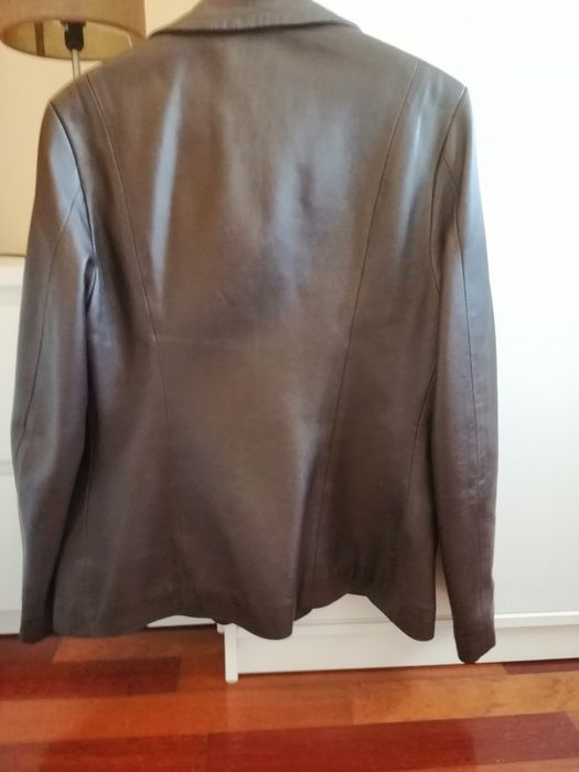 Blazer castanho em pele