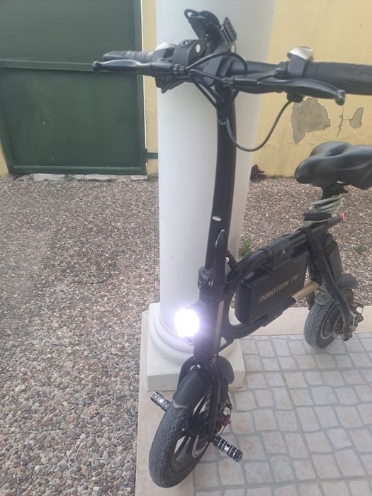 Bicicleta eléctrica dobrável