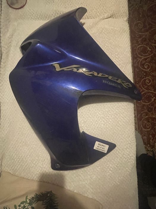 Lewy przedni plastik Honda Varadero 125 do roku 06