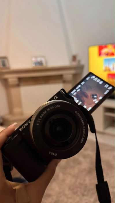 Sony ZV-E10 + Lente 16-50 mm | Excelente estado