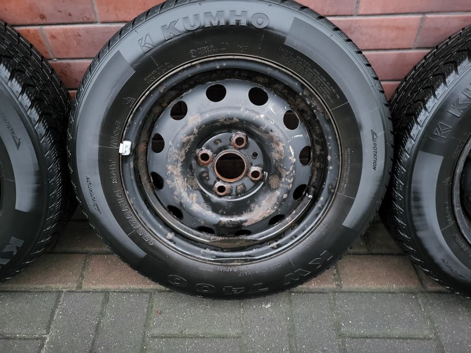 Felgi stalowe z oponami 175/70R14