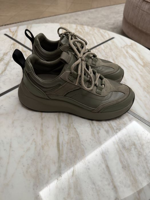 Кроссовки женские massimo dutti