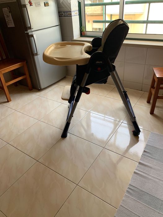 Cadeira de bebé  ‘para refeições ‘