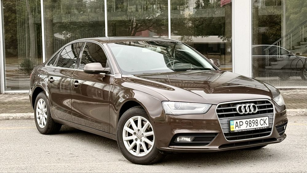 Продам Audi A4 официал