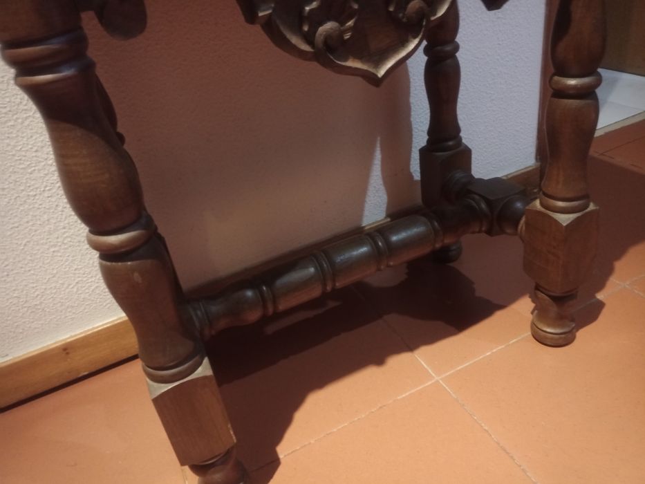 Móvel em madeira