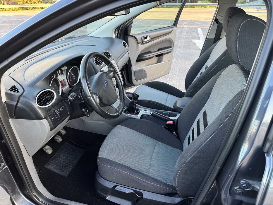 Ford Focus 1.6 Tdci 110cv A/C Sport Nacional