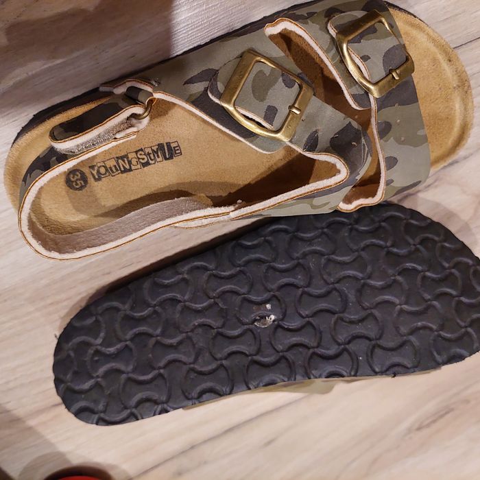 Sandały moro rozm. 35