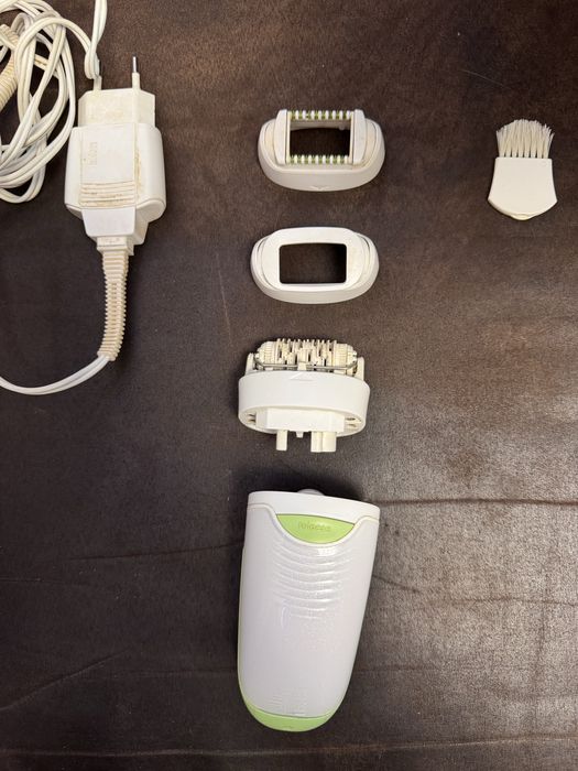 Епілятор Braun Silk Epil Xpressive SE 7180 зелений