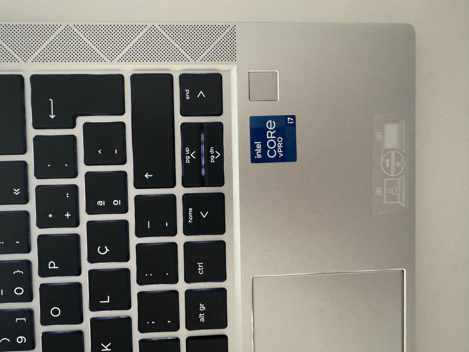 HP EliteBook 830 G8 i7 | 16 GB RAM | SSD 512 GB | Como Novo