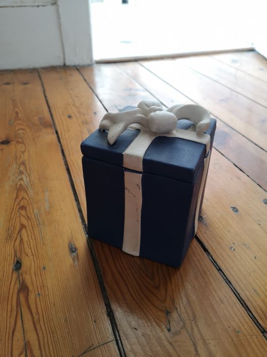 Ceramic Box - Gift-Shaped - Decoration423209698875166722