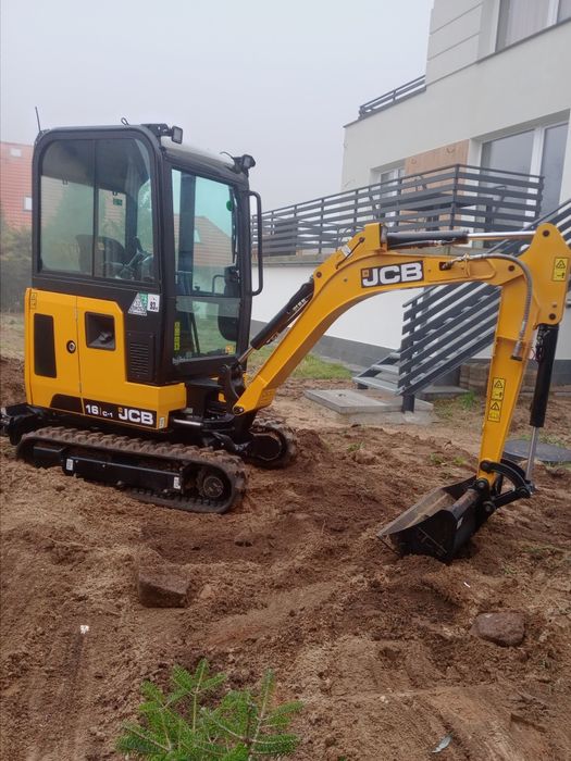 Prace ziemne koparka mini i 17ton