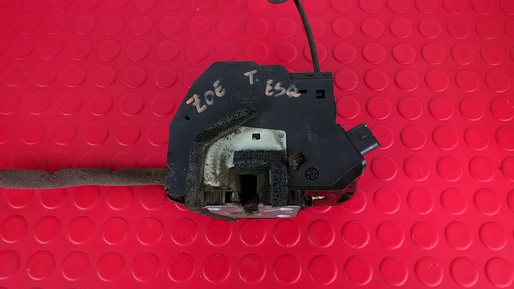 Fecho da Porta Trás Esq - 825034093R / 40717201 - RENAULT ZOE (BFM_)