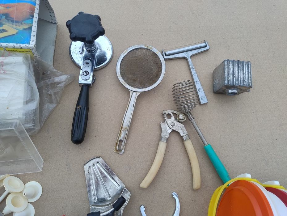 Ціназавсе СССР набір лотків для продуктів терка ключ для консервування