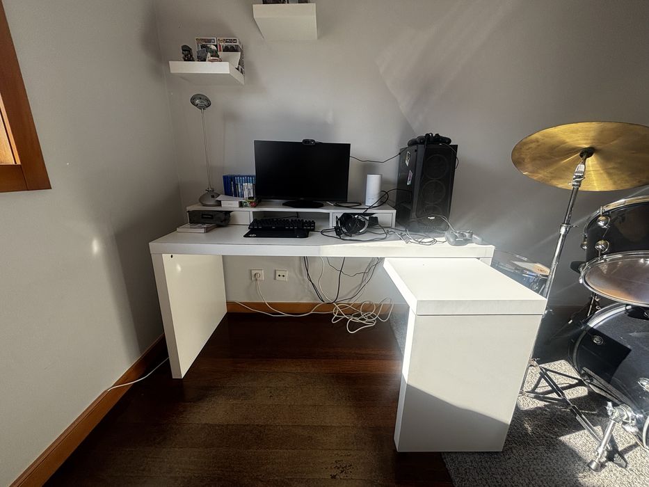 Secretaria Ikea Malm