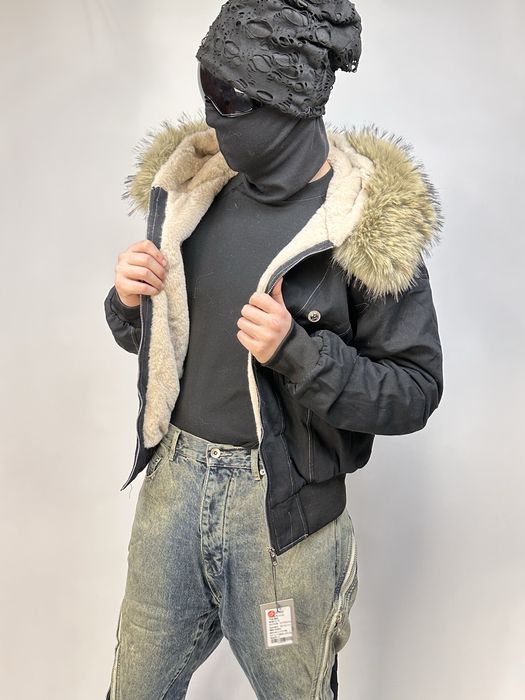 Черный бомбер с мехом на капишоне аляска куртка курточка пуховик хутро fur bomber MA-1 jacket archive opium black S M L XL оверсайз архив опиум С М Л