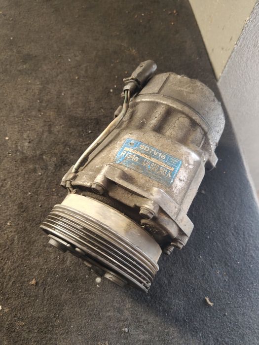 Sprężarka klimatyzacji Volkswagen Golf 4 audi a3 8l seat Leon skoda