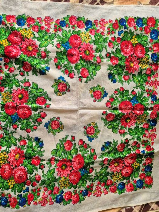 Ludowe chusty na głowę