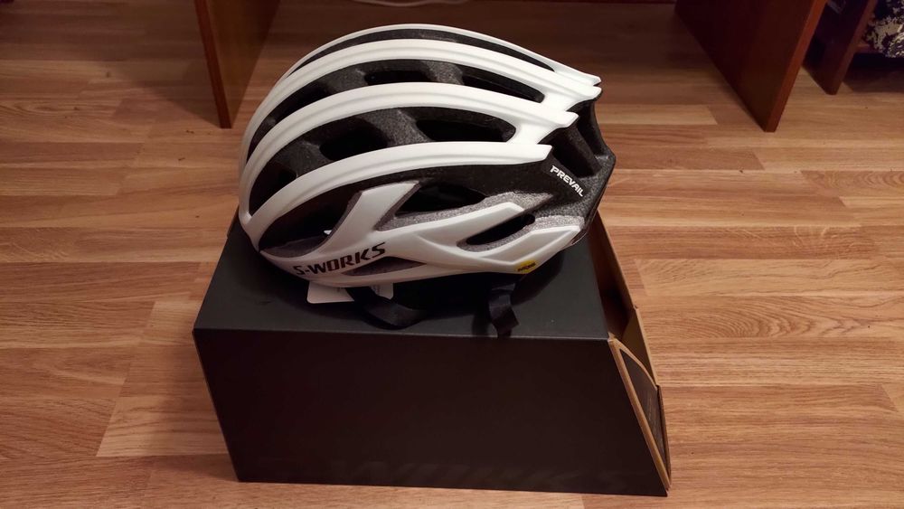 Capacete S-WORKS Specialized Novo