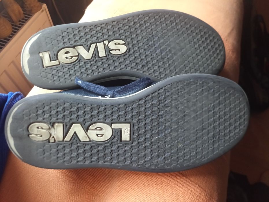 Buty Levis 37 półbuty