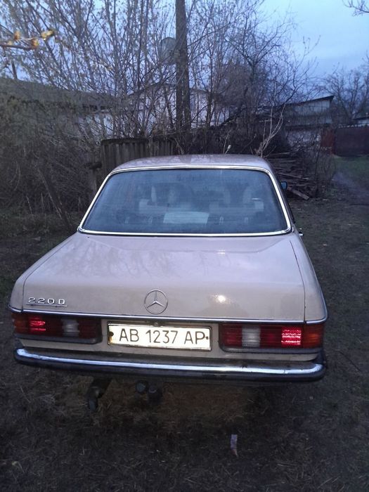 продам Мерседес W 123