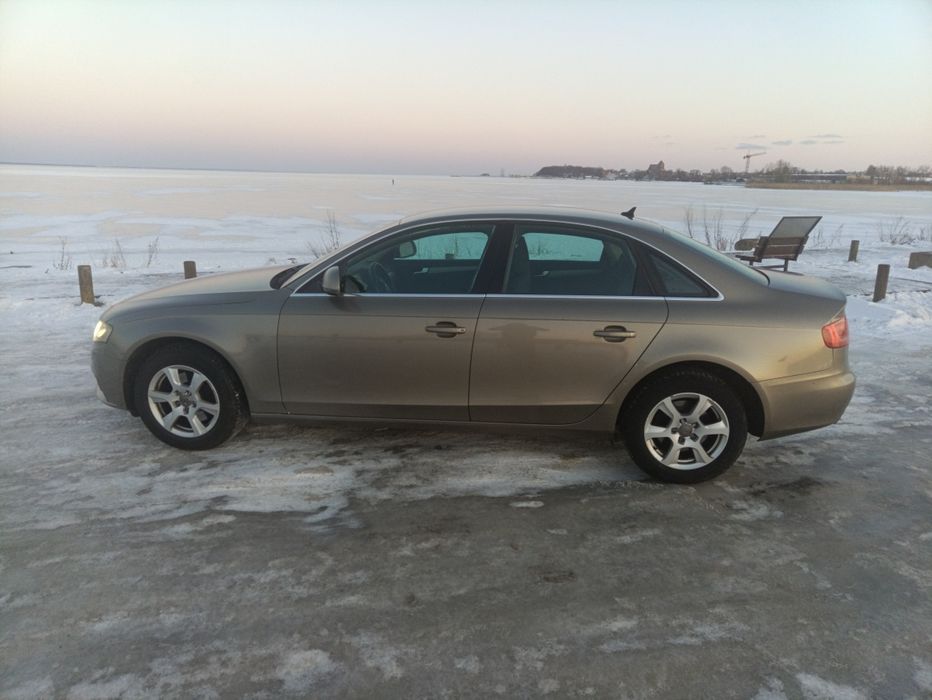 Audi A4 B8 Sedan 2.0Td   Led  Bi-xenon