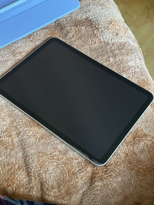 Ipad 10.8 в ідеальному стані
