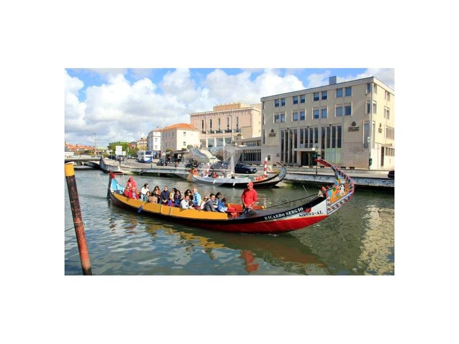 Apartamento T2 c/ Varanda - Centro de Aveiro