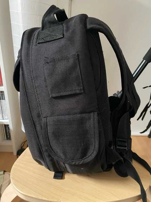 Mochila Lowepro Micro Trekker 200