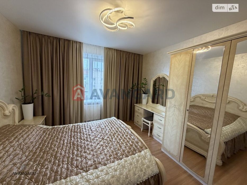 Двокімнатна квартира на Замостянській