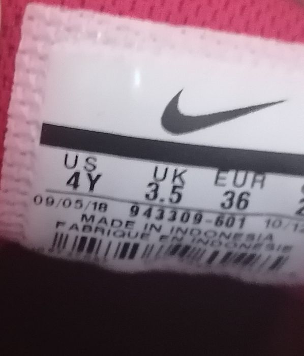 NIKE Vermelhas - Tamanho 36