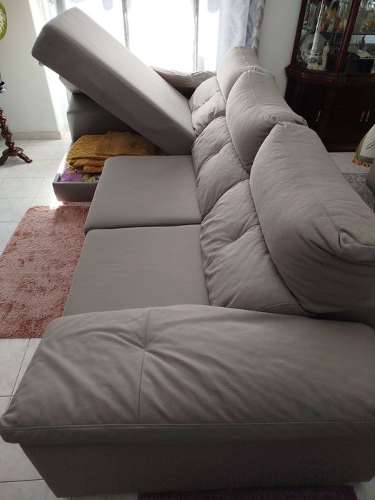 Sofá chaise longue com cama