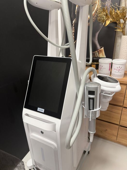 Aparat do masażu ( do modelowania sylwetki) endermologia