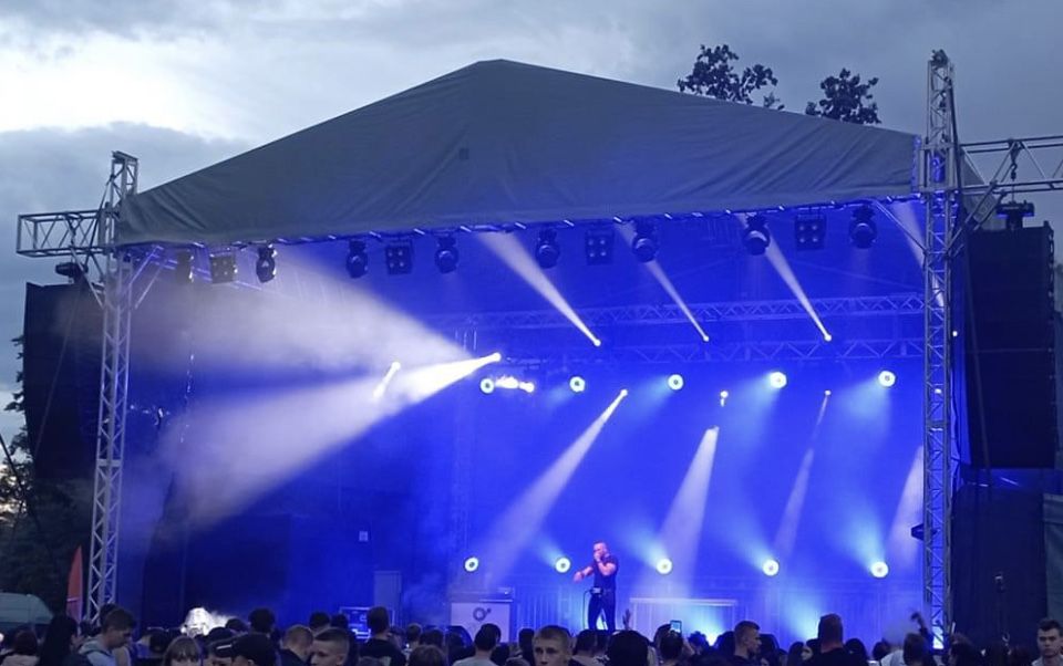 Scena dzwięk światło podesty ekran led wynajem