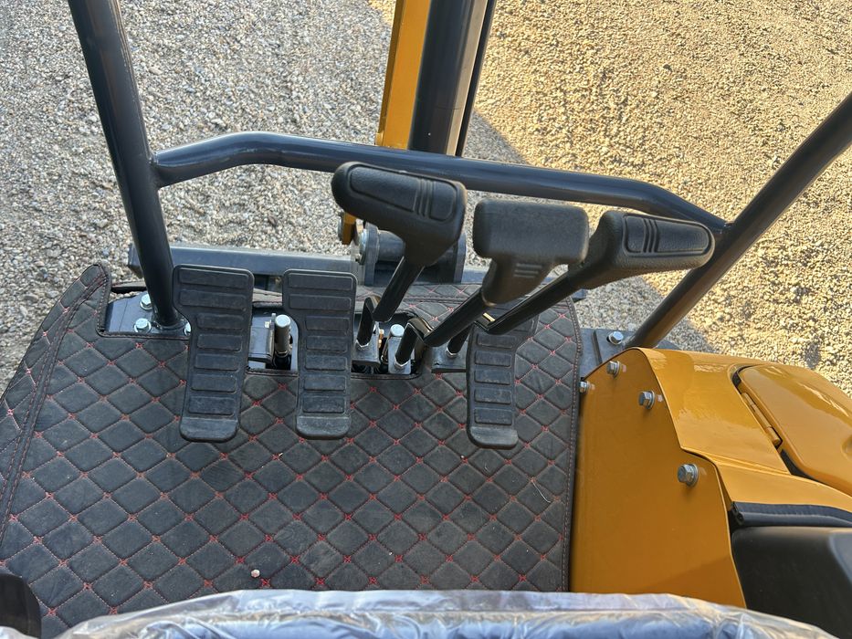 Mini escavadora Captok CP18 (1800kg) - Novo