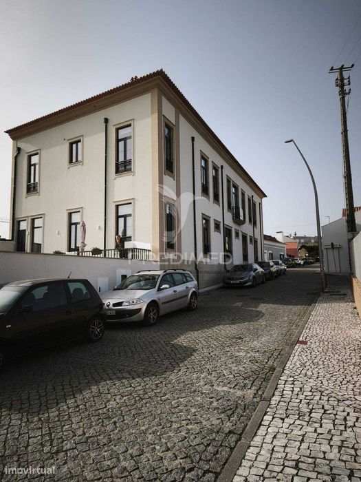 Apartamento novo  T0+1 no centro de Ovar