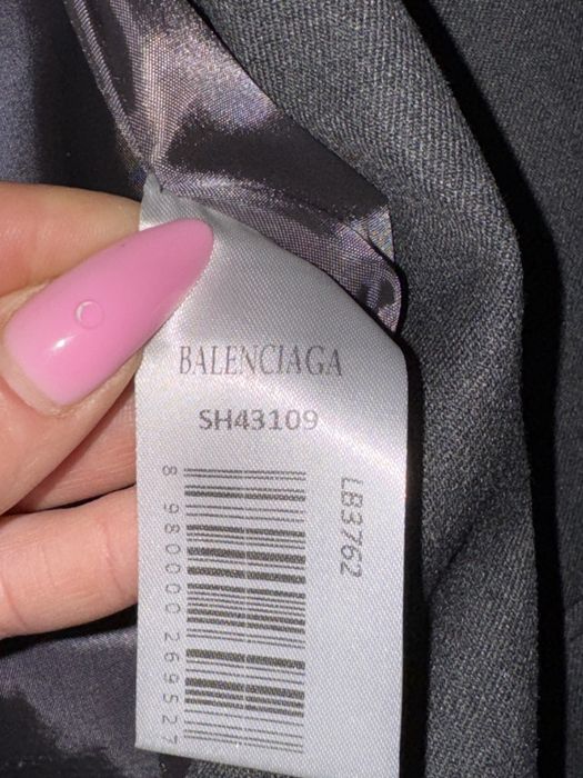 Nowe zaket damski Balentiaga