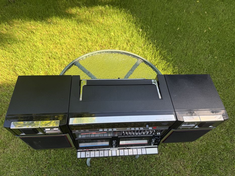 Продам магнитолу Sharp WF-939