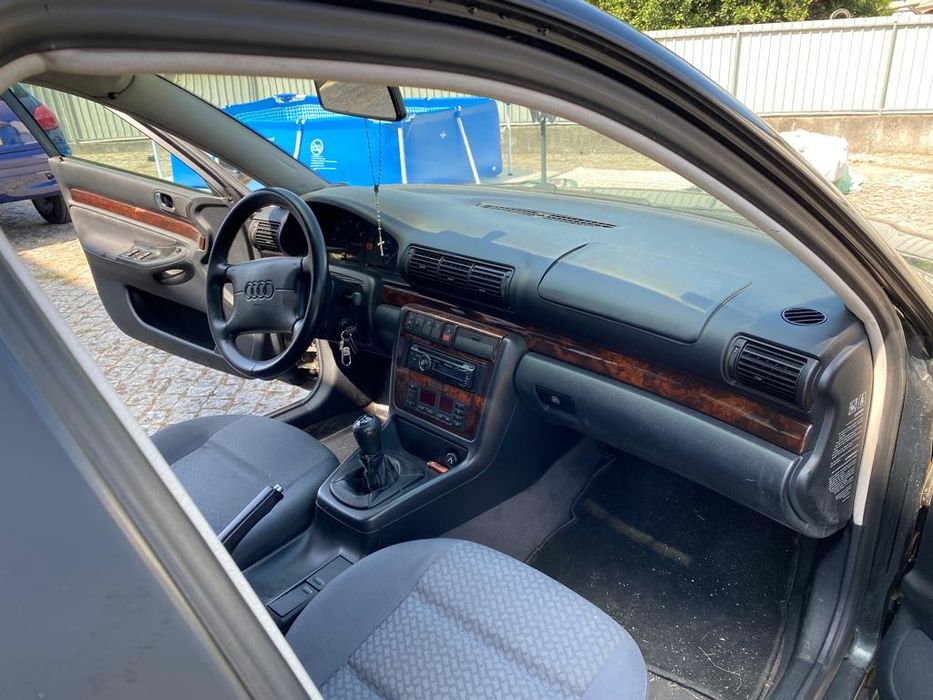 Audi A4 avant 1.8 gasolina